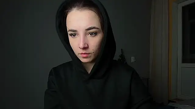 Eva Gloryy online show from February 3, 4:10 pm