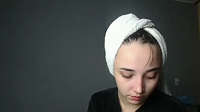 Snapshot of Eva_Gloryy chatting on October 4, 10:08 pm Eva Gloryy online show from October 4, 10:08 pm