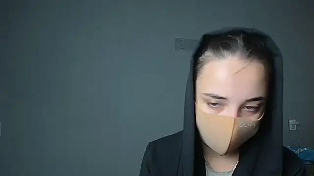 Snapshot of Eva_Gloryy chatting on October 8, 9:18 am Eva Gloryy online show from October 8, 9:18 am