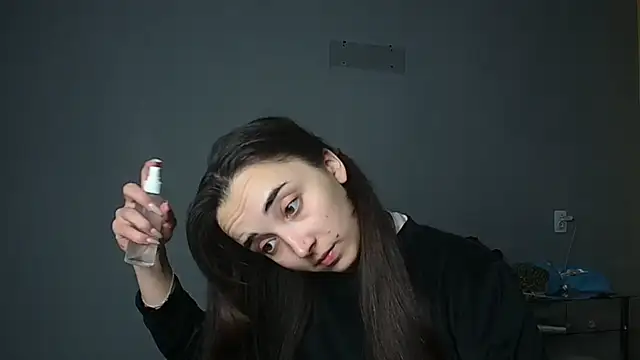 Snapshot of Eva_Gloryy chatting on October 16, 5:36 pm Eva Gloryy online show from October 16, 5:36 pm