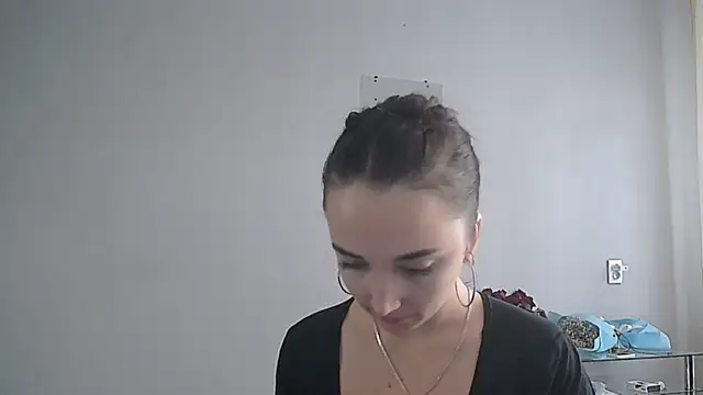 Snapshot of Eva_Gloryy chatting on October 23, 12:59 pm Eva Gloryy online show from October 23, 12:59 pm