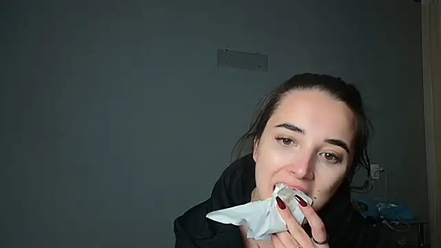 Snapshot of Eva_Gloryy chatting on October 30, 9:59 pm Eva Gloryy online show from October 30, 9:59 pm