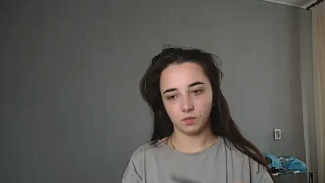 Snapshot of Eva_Gloryy chatting on October 31, 11:11 am Eva Gloryy online show from October 31, 11:11 am