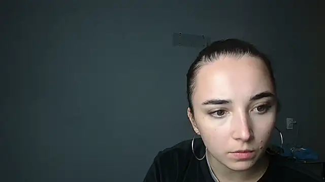 Snapshot of Eva_Gloryy chatting on October 31, 11:17 pm Eva Gloryy online show from October 31, 11:17 pm