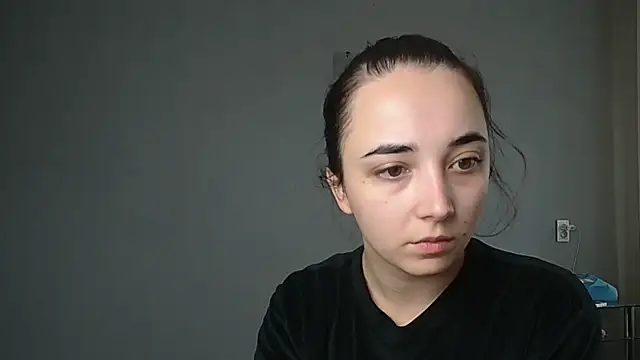 Snapshot of Eva_Gloryy chatting on November 1, 12:29 pm Eva Gloryy online show from November 1, 12:29 pm