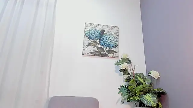 Snapshot of SiennaLustt chatting on February 22, 3:12 am SiennaLustt online show from February 22, 3:12 am