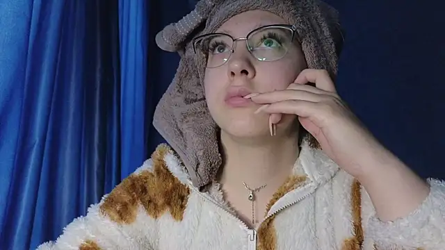 HotBrandyX online show from September 14, 2:54 am