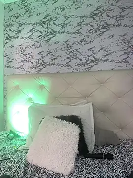 viktoria davis  online show from February 23, 9:59 pm