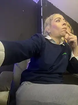 viktoria davis  online show from October 24, 12:30 am