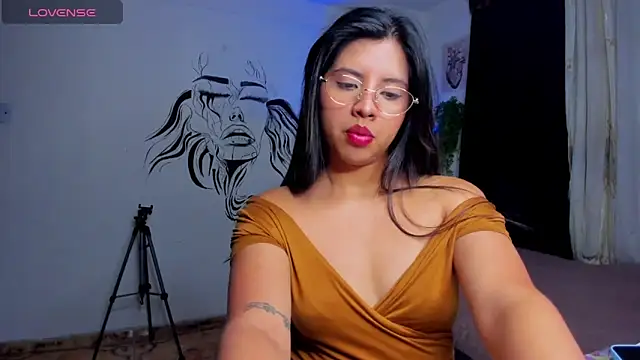 byanabrown online show from November 6, 11:37 pm