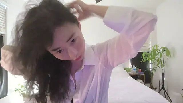 ha888we online show from March 8, 4:28 pm