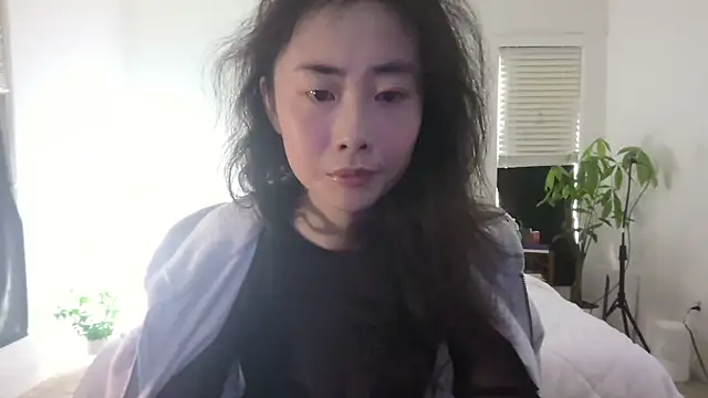 ha888we online show from March 9, 4:00 pm