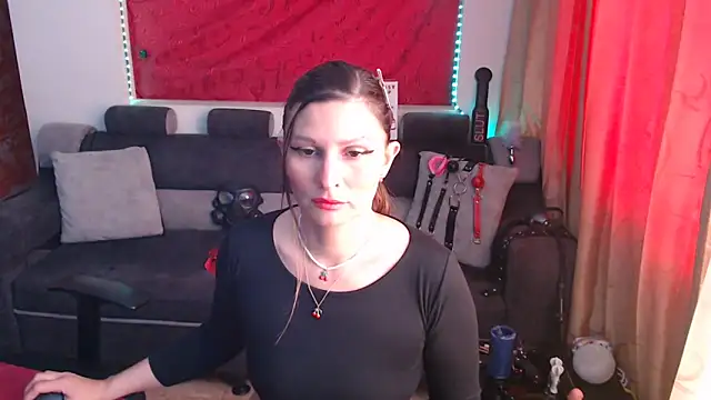 Snapshot of sachaclinford chatting on October 10, 6:29 pm sachaclinford online show from October 10, 6:29 pm