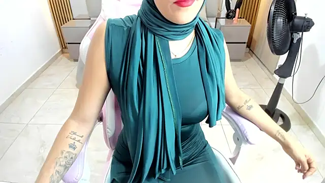 Zulema hamdi online show from February 4, 12:11 pm