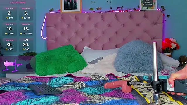 Samantha Rolon online show from January 25, 6:23 am