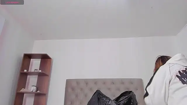 Dayana  Ospina online show from February 11, 7:27 pm