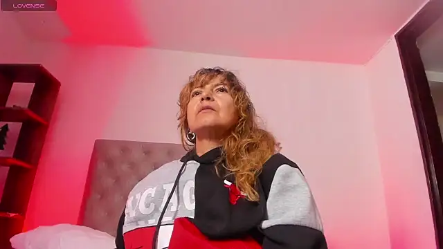 Dayana  Ospina online show from March 7, 10:43 pm