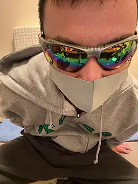 Snapshot of ki--kun chatting on January 18, 12:53 pm ki--kun online show from January 18, 12:53 pm