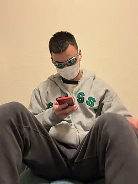 Snapshot of ki--kun chatting on February 2, 10:47 am ki--kun online show from February 2, 10:47 am