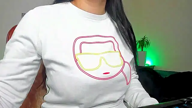 Snapshot of Tianiaa chatting on January 30, 9:36 am Tianiaa online show from January 30, 9:36 am