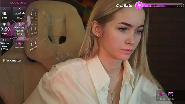 DakotaaJohnnson online show from October 29, 11:45 am