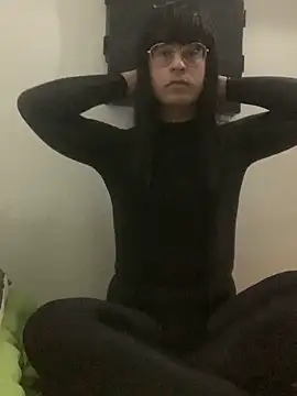 Snapshot of sofia_esclava chatting on October 28, 3:47 pm sofia esclava online show from October 28, 3:47 pm