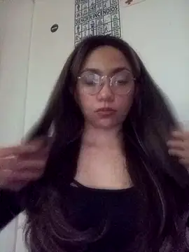 Snapshot of criscrispdv chatting on March 22, 12:47 am criscrispdv online show from March 22, 12:47 am