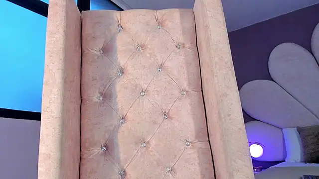 Snapshot of ValeriaOrtega chatting on October 15, 11:43 am ValeriaOrtega online show from October 15, 11:43 am