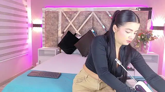 ValeriaOrtega online show from May 19, 11:38 am