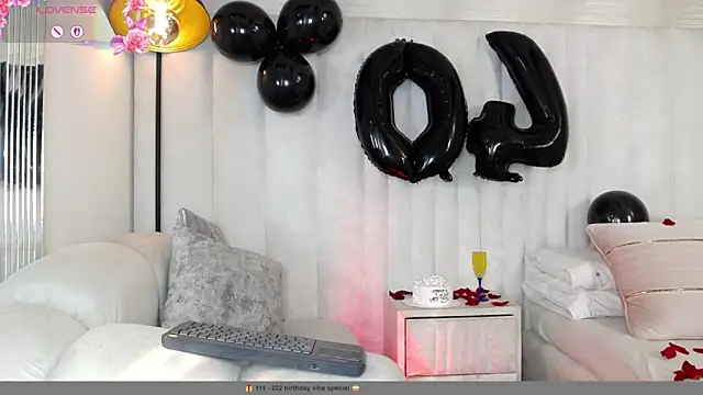 Snapshot of im_helina chatting on September 19, 12:28 pm im helina online show from September 19, 12:28 pm