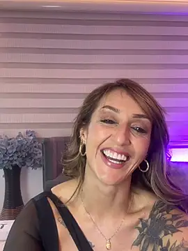 Snapshot of im_helina chatting on March 18, 12:52 pm im helina online show from March 18, 12:52 pm