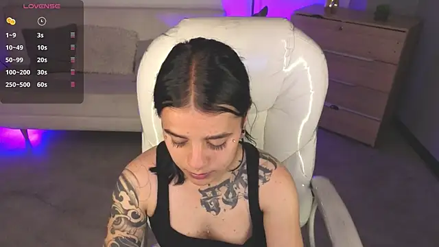 Snapshot of Nicole_Foxx_ chatting on February 12, 8:04 pm Nicole Foxx online show from February 12, 8:04 pm