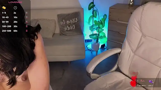 Snapshot of Nicole_Foxx_ chatting on March 16, 7:51 pm Nicole Foxx online show from March 16, 7:51 pm