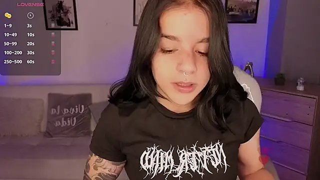 Snapshot of Nicole_Foxx_ chatting on March 27, 7:57 pm Nicole Foxx online show from March 27, 7:57 pm