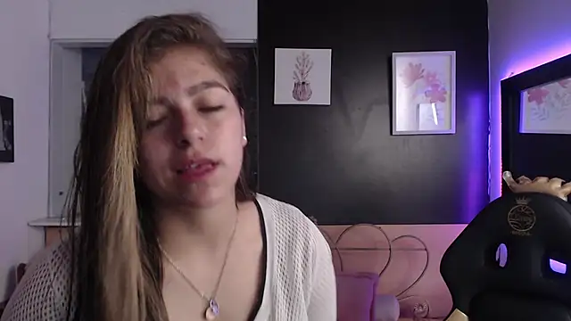 Kitten Cam online show from October 22, 3:18 am