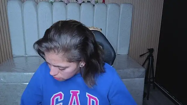 Kitten Cam online show from February 28, 3:57 pm