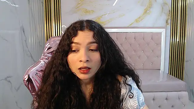 shalon diaz s online show from January 18, 1:08 pm