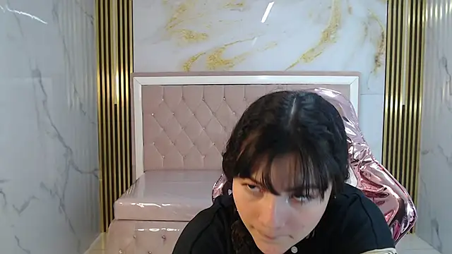 shalon diaz s online show from February 19, 1:06 pm