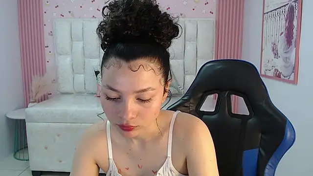 shalon diaz s online show from September 13, 1:16 am