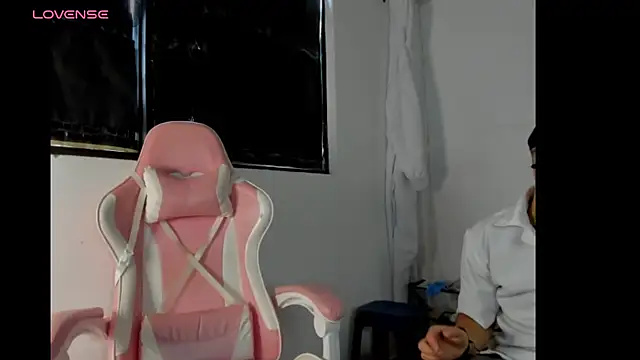 ScarlettKai online show from June 20, 1:25 pm