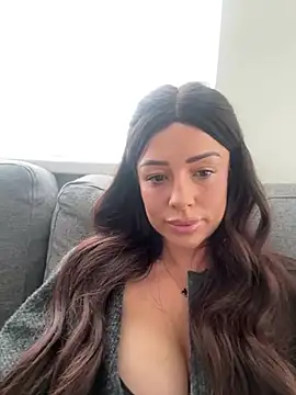 Snapshot of SexySophiaax chatting on March 22, 2:58 pm SexySophiaax online show from March 22, 2:58 pm