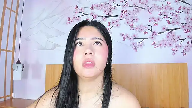 Yasmin Scott online show from January 15, 11:59 am