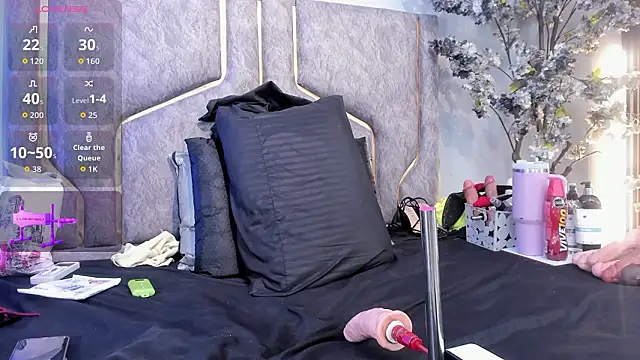 Liincostelloo online show from March 18, 9:18 pm