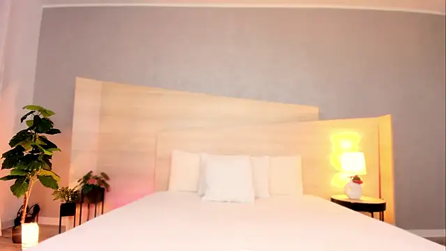 EllaWhiteX online show from June 23, 4:38 pm