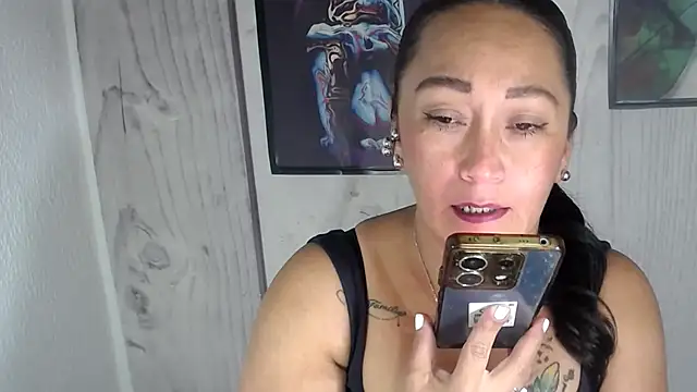 JULIANAWET69 online show from November 7, 11:16 pm