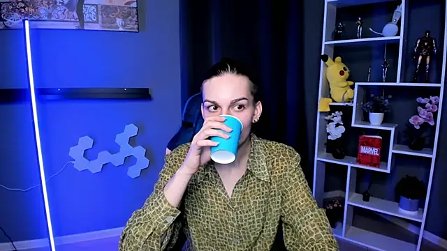 Snapshot of MaryKlein chatting on January 20, 8:18 pm MaryKlein online show from January 20, 8:18 pm