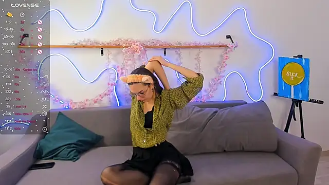 Snapshot of MaryKlein chatting on February 9, 8:02 pm MaryKlein online show from February 9, 8:02 pm