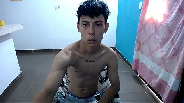 Maicol Garcia online show from April 2, 3:42 pm