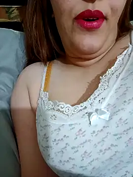 Ayochaa online show from February 4, 5:45 pm