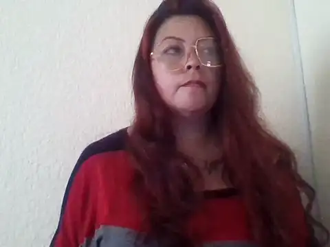 queencarlota82 online show from January 28, 7:32 pm